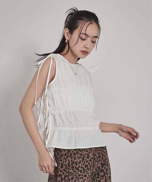 セール】シャーリングリボンノースリーブトップス（Tシャツ