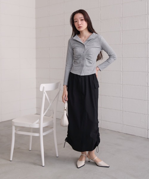 Bab(バブ)の「フロントギャザーデザインカットソー(Tシャツ/カットソー・レディース・グレー/オフホワイト/ブラック・M)」の7枚目の写真