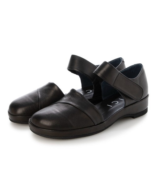 D'ICI(ディッシィ)の「セパレートベルトパンプス(パンプス・レディース・ブラック/ライトグレー・22.5cm/23cm/23.5cm/24cm/24.5cm/25cm/22cm)」の2枚目の写真