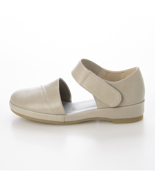 D'ICI(ディッシィ)の「セパレートベルトパンプス(パンプス・レディース・ブラック/ライトグレー・22.5cm/23cm/23.5cm/24cm/24.5cm/25cm/22cm)」の8枚目の写真