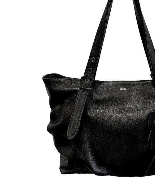 DECADE(ディケイド)の「オイルドカウレザー・ミニトートバッグDECADE(No-01504) Oiled Cow Leather Mini Tote Bag ディケイド(トートバッグ・メンズ・ブラック/ブラック系その他・フリー)」の14枚目の写真
