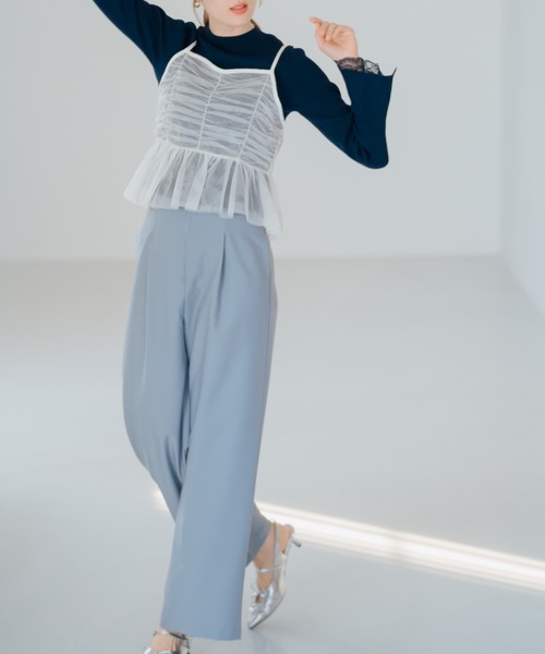 MISCH MASCH（ミッシュマッシュ）の「チュールサスペンダーワイドパンツ（スラックス・レディース・ネイビー/ブルー・S/M）」の2枚目の写真