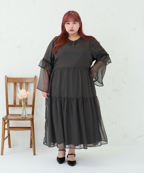 セール】【大きいサイズ】Vネックティアードワンピース