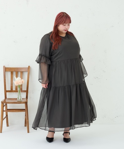 Louiosy(ルオシー)の「【大きいサイズ】Vネックティアードワンピース(ワンピース・レディース・ライトピンク/チャコールグレー/グレー系その他・4L/3L)」の6枚目の写真