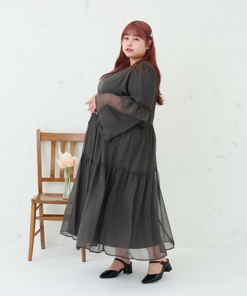 Louiosy(ルオシー)の「【大きいサイズ】Vネックティアードワンピース(ワンピース・レディース・ライトピンク/チャコールグレー/グレー系その他・4L/3L)」の9枚目の写真