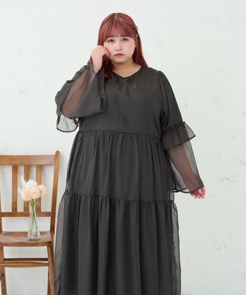Louiosy(ルオシー)の「【大きいサイズ】Vネックティアードワンピース(ワンピース・レディース・ライトピンク/チャコールグレー/グレー系その他・4L/3L)」の11枚目の写真