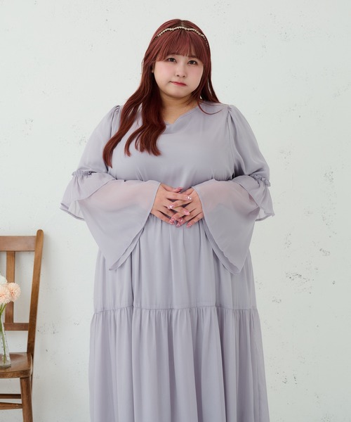 セール】【大きいサイズ】Vネックティアードワンピース