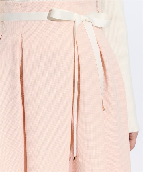 SWINGLE（スウィングル）の「バイカラーリボンベルトパイピングラメツイードスカート（スカート・レディース・ネイビー/ピンク/アイボリー・SMALL/MEDIUM）」の10枚目の写真