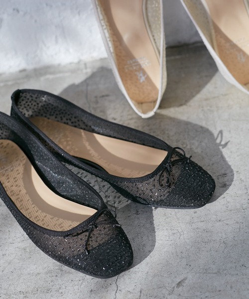 ROPE' PICNIC（ロペピクニック）の「【AIRina/エアリーナ】軽くてやわらかいシアーグリッターバレエシューズ（バレエシューズ・レディース・キナリ/ブラック・L/M/S）」の2枚目の写真