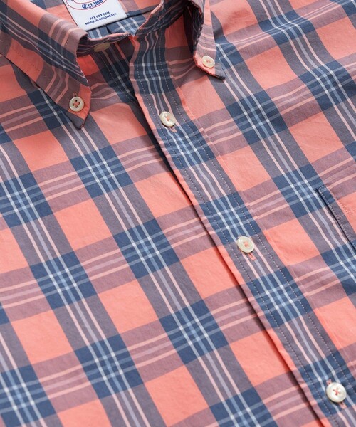 BROOKS BROTHERS(ブルックスブラザーズ)の「コットンポプリン チェック フライデーシャツ(シャツ/ブラウス・メンズ・ネイビー/グリーン/ピンク/アクア・LARGE/MEDIUM/X-LARGE/SMALL/X-SMALL)」の15枚目の写真
