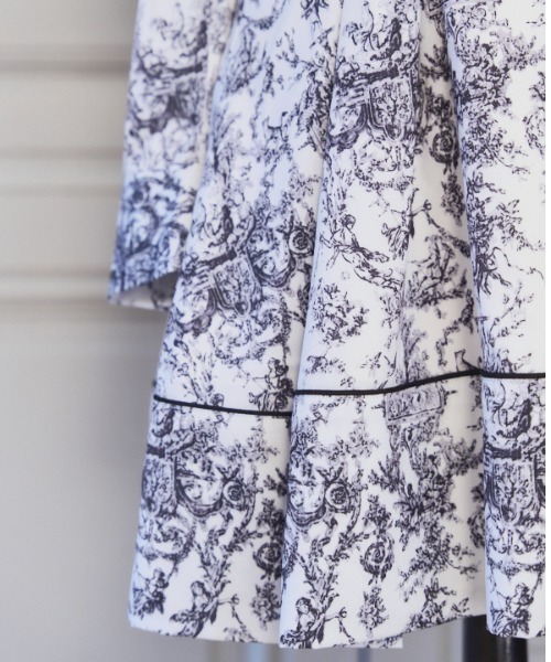 Meline M(メリンエム)の「Elegance Toile Printed Dress エレガンストワルプリントワンピース(ワンピース・レディース・ブラック系/ブルー系・FREE)」の22枚目の写真