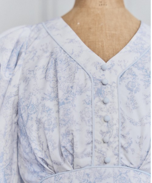 Meline M(メリンエム)の「Elegance Toile Printed Dress エレガンストワルプリントワンピース(ワンピース・レディース・ブラック系/ブルー系・FREE)」の5枚目の写真
