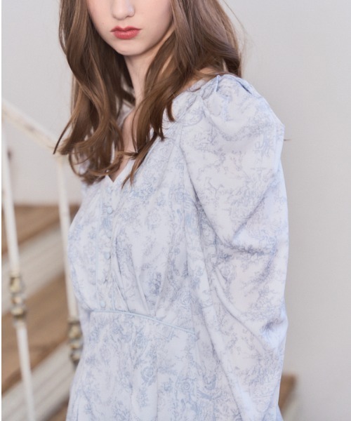 Meline M(メリンエム)の「Elegance Toile Printed Dress エレガンストワルプリントワンピース(ワンピース・レディース・ブラック系/ブルー系・FREE)」の9枚目の写真