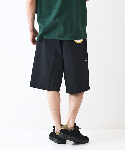 Dickies(ディッキーズ)の「【DICKIES/ディッキーズ】TCツイル デニム ハーフパンツ(デニムパンツ・メンズ・インディゴブルー/スミクロ/ベージュ/ブラック・MEDIUM/LARGE/X-LARGE)」の15枚目の写真