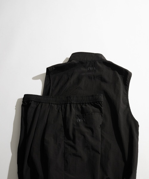 TECH NYLON 2 TUCK PANTS / テックナイロンツータックパンツ（その他