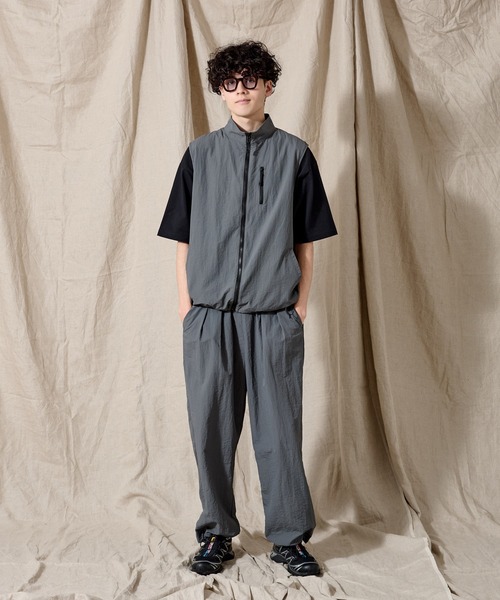 TECH NYLON 2 TUCK PANTS / テックナイロンツータックパンツ（その他
