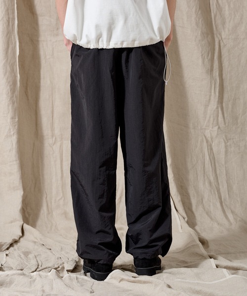 NUMQUAM テック系　ナイロンパンツ 新品タグ付き TECH NYLON 2 TUCK PANTS / テックナイロンツータックパンツ