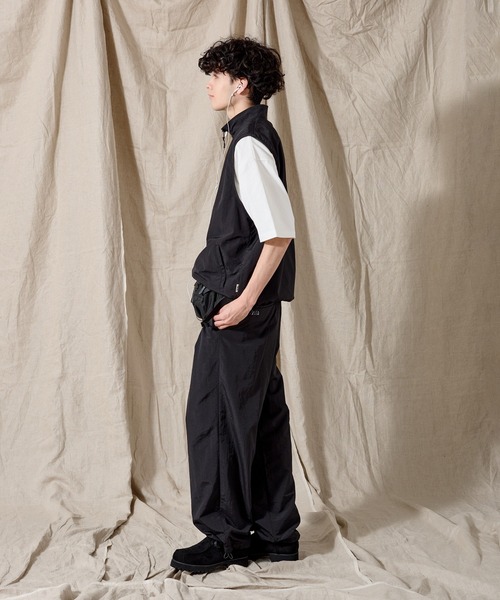 パンツ ALOUND TWOTUCK TAPERED NYLON PANTS ALOUND TWOTUCK TAPERED NYLON PANTS パンツの通販 by なるさん