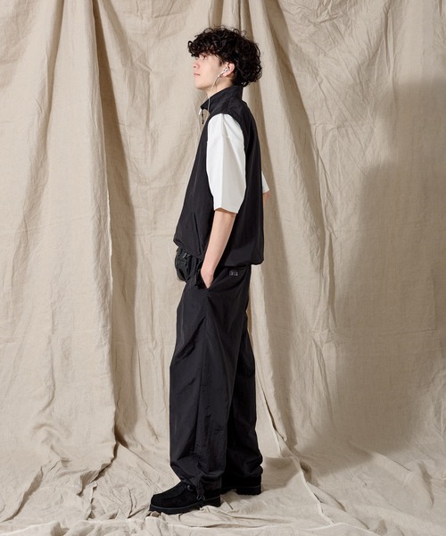 WETTEMPT（ウィテンプト）の「TECH NYLON 2 TUCK PANTS / テックナイロンツータックパンツ（その他パンツ・メンズ・ネイビー/グレー/ブラック・SMALL/MEDIUM/LARGE）」の21枚目の写真