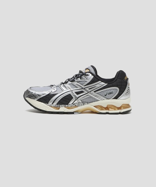 ASICS(アシックス)の「GEL-NIMBUS 10.1 020(スニーカー・メンズ・シルバー・29.0cm/28.0cm/27.0cm/26.0cm)」の2枚目の写真