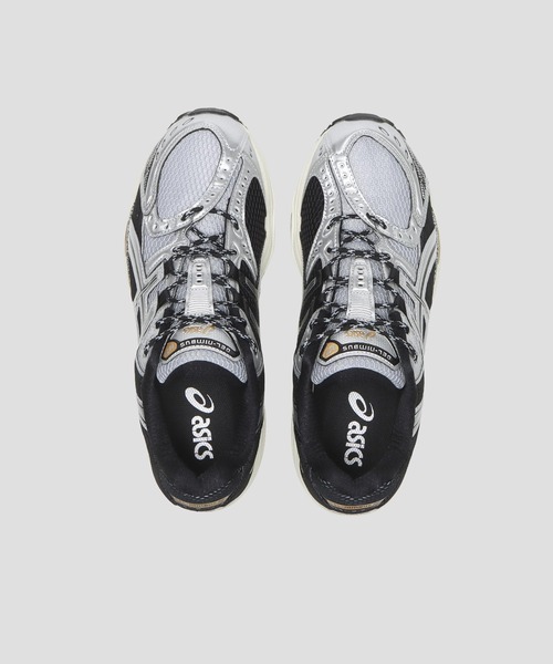 ASICS(アシックス)の「GEL-NIMBUS 10.1 020(スニーカー・メンズ・シルバー・29.0cm/28.0cm/27.0cm/26.0cm)」の3枚目の写真