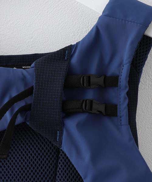 MSCHF（ミスチーフ）の「【Geek Office / ギークオフィス】MSCHF / ミスチーフ クロップド ベスト バック（ベスト・レディース・ネイビー/ブラック・FREE）」の10枚目の写真