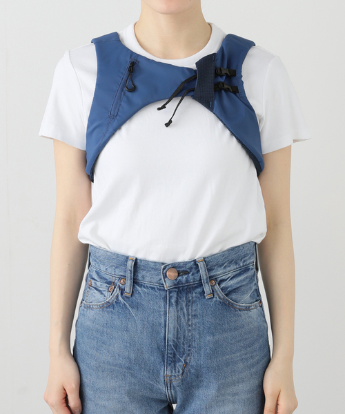 MSCHF（ミスチーフ）の「【Geek Office / ギークオフィス】MSCHF / ミスチーフ クロップド ベスト バック（ベスト・レディース・ネイビー/ブラック・FREE）」の6枚目の写真