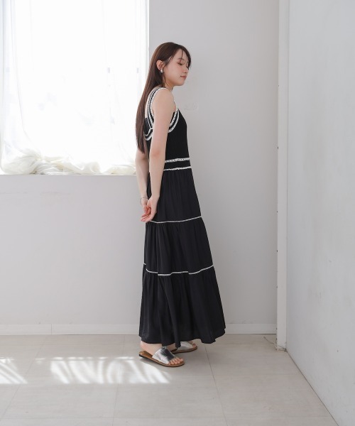 Bab(バブ)の「【S・Mサイズ展開】ニットドッキングティアードワンピース(ワンピース・レディース・ブラック/ライトグリーン/ベージュ・S/M)」の4枚目の写真