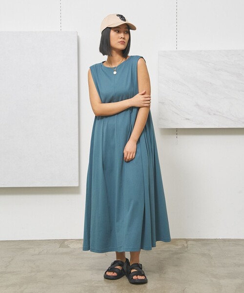 J.PRESS YORK STREET(ジェイプレスヨークストリート)の「【WOMEN】タックポイントワンピース(ワンピース・レディース・ブラック系/スカイブルー系/ネイビー系/ピーコックグリーン系・F)」の9枚目の写真