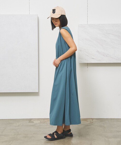 J.PRESS YORK STREET(ジェイプレスヨークストリート)の「【WOMEN】タックポイントワンピース(ワンピース・レディース・ブラック系/スカイブルー系/ネイビー系/ピーコックグリーン系・F)」の10枚目の写真