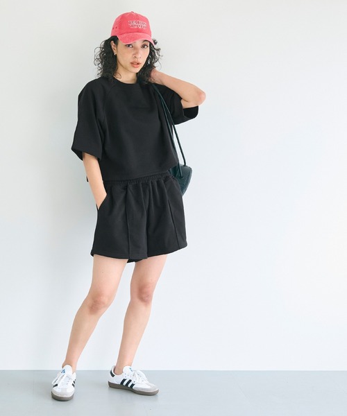 coca(coca)(コカ)の「ミニ裏毛ラグランTシャツ(Tシャツ/カットソー・レディース・ライトベージュ/ブラック/グレー/ブラウン・S/M/L)」の5枚目の写真