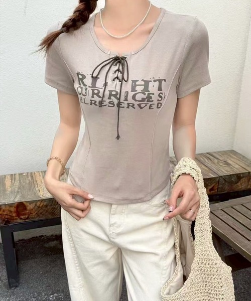 SpRay(スプレイ)の「レースアップロゴTシャツ(Tシャツ/カットソー・レディース・ブラウン/ボルドー/ホワイト/ベージュ/ブラック/アイボリー・FREE/LARGE)」の12枚目の写真