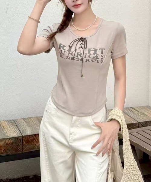 SpRay(スプレイ)の「レースアップロゴTシャツ(Tシャツ/カットソー・レディース・ブラウン/ボルドー/ホワイト/ベージュ/ブラック/アイボリー・FREE/LARGE)」の11枚目の写真