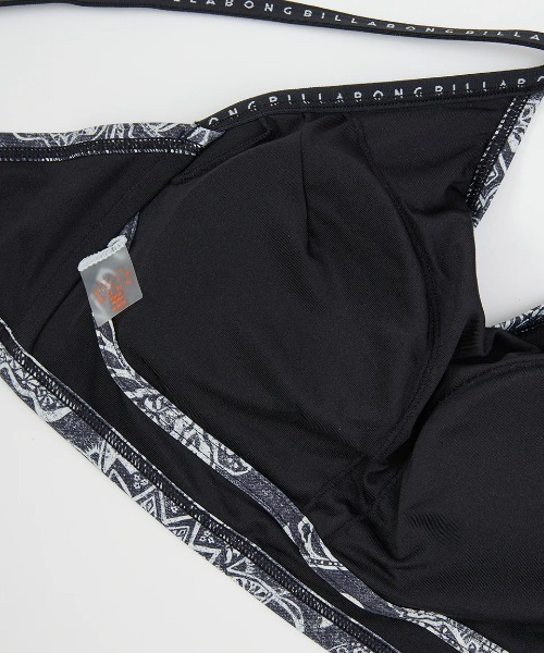 BILLABONG(ビラボン)の「【BILLABONG/ビラボン】25SS HIGH NECK BINDING BIKINI/水陸両用ペイズリー柄UVストレッチパイピングハイネックビキニ(水着)(水着・レディース・ブルー系その他/ブラック系その他・MEDIUM)」の7枚目の写真