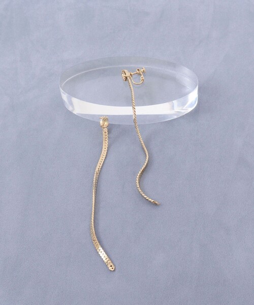 grace grace （グラスグラス）の「【grace grace/グラスグラス】【PR林☆別注アイテム】ビジューロングイヤリング（ピアス（両耳用）・レディース・ゴールド・E）」の2枚目の写真