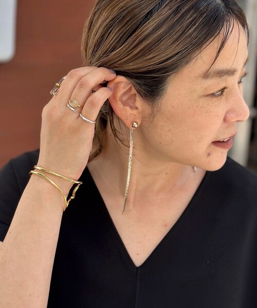 grace grace （グラスグラス）の「【grace grace/グラスグラス】【PR林☆別注アイテム】ビジューロングイヤリング（ピアス（両耳用）・レディース・ゴールド・E）」の5枚目の写真