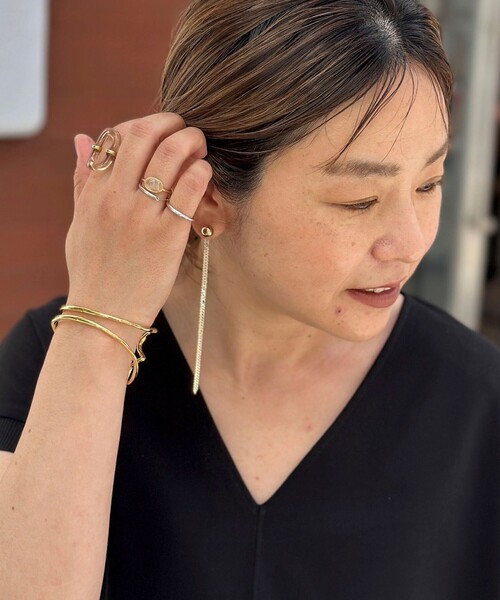 grace grace （グラスグラス）の「【grace grace/グラスグラス】【PR林☆別注アイテム】ビジューロングイヤリング（ピアス（両耳用）・レディース・ゴールド・E）」の6枚目の写真