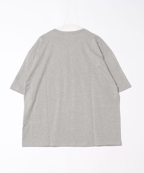 a.p.o.v.(エーピーオービー)の「a.p.o.v. クロスネックオーバーサイズTシャツ(Tシャツ/カットソー・メンズ・ベージュ/ブラック/グレー/ホワイト・ONESIZE)」の5枚目の写真