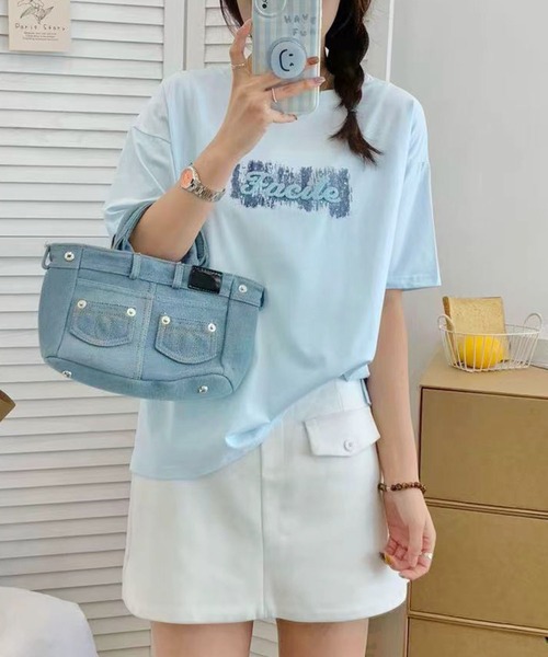 aimoha(アイモハ)の「ロゴプリントゆるTシャツ (SS)(Tシャツ/カットソー・レディース・ブルー/ライトベージュ/ホワイト/ライトグリーン/ライトグレー・FREE)」の5枚目の写真