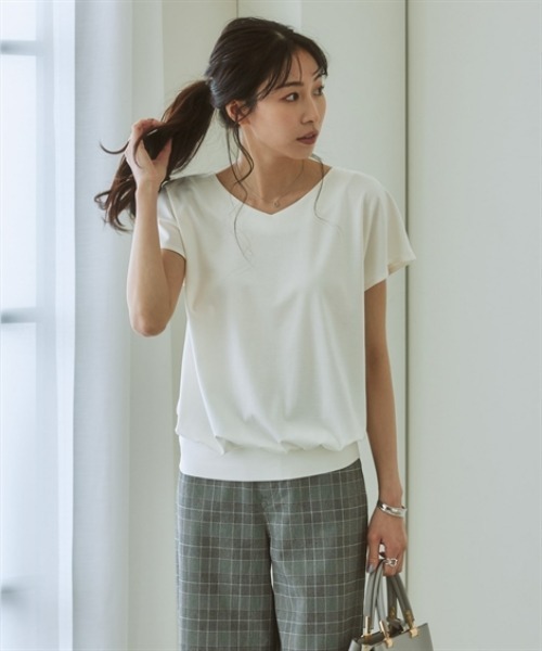 7days Life Styling（セブンデイズライフスタイリング）の「【接触冷感】シルケット加工フレンチスリーブVネックカットソートップス（Tシャツ/カットソー・レディース・ミント/ネイビー/ブラウン/オフホワイト/ライトベージュ/ブルーグレー/チャコール・S/M/L/LL/3L）」の15枚目の写真