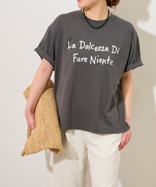 JOURNAL STANDARD relume(ジャーナルスタンダード レリューム)の「コットンペイントロゴTEE(Tシャツ/カットソー・レディース・チャコールグレー/ホワイト・FREE)」の2枚目の写真