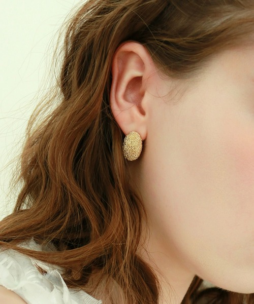 mic by Olu.（ミックバイオルドット）の「＜ ZOZOTOWN限定 ＞ムーンピアス（ピアス（両耳用）・レディース・シルバー/ゴールド・FREE）」の3枚目の写真