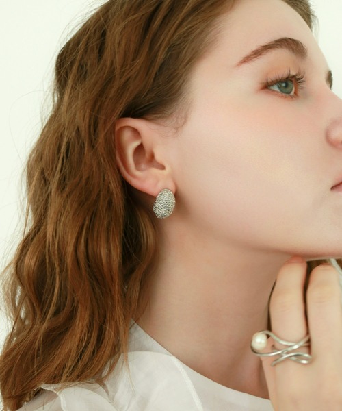 mic by Olu.（ミックバイオルドット）の「＜ ZOZOTOWN限定 ＞ムーンピアス（ピアス（両耳用）・レディース・シルバー/ゴールド・FREE）」の6枚目の写真