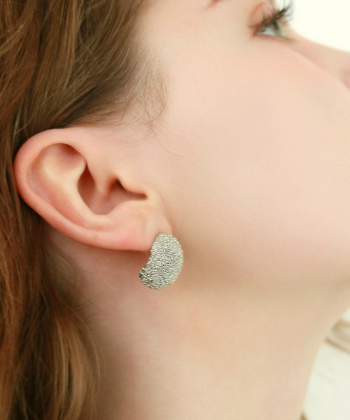 mic by Olu.（ミックバイオルドット）の「＜ ZOZOTOWN限定 ＞ムーンピアス（ピアス（両耳用）・レディース・シルバー/ゴールド・FREE）」の7枚目の写真