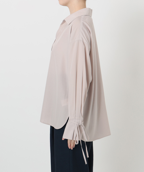 La TOTALITE(ラトータリテ)の「【洗える】スキッパーオータムシャツ(シャツ/ブラウス・レディース・スカイブルー/レッド/ベージュ・FREE)」の22枚目の写真