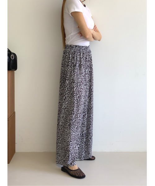 MINS MINIS(ミンスミニス)の「イージーワイドプリーツパンツ(その他パンツ・レディース・アイボリー/ブラック・FREE)」の19枚目の写真