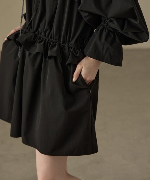 Fashion Letter（ファッションレター）の「水陸両用 フリルデザイン ラッシュガード ロンパース（ラッシュガード・レディース・ブラック・M）」の10枚目の写真