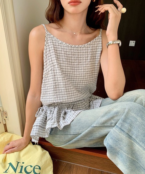 LAFFMO（ラフモ）の「チェック柄ペプラムキャミソール（キャミソール・レディース・ブラック/ホワイト・F）」の2枚目の写真