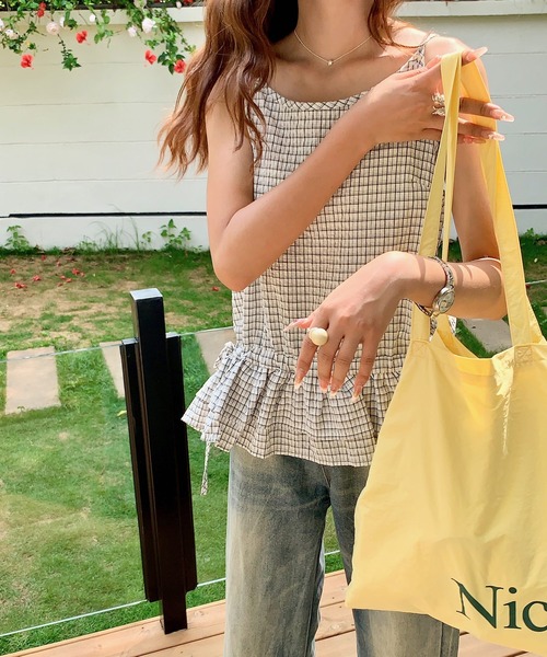 LAFFMO（ラフモ）の「チェック柄ペプラムキャミソール（キャミソール・レディース・ブラック/ホワイト・F）」の3枚目の写真