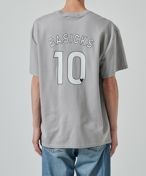 トップス Basicks FOOTBALL SHIRT M BASICKS - 【25SS】オーバーサイズ ストライプ フットボール